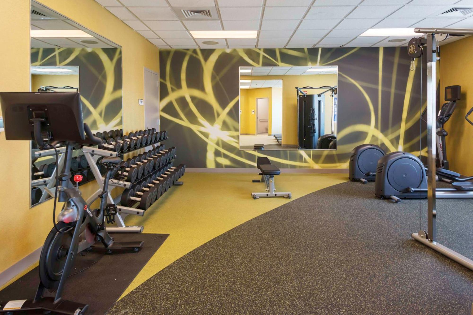 Hilton Garden Inn Roanoke Rapids Ngoại thất bức ảnh